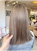 ブリーチからミルクティーベージュミディアムストレート