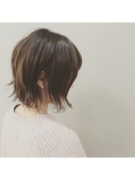 ヘアー ル シェーヌ キューブ(hair le chene CUBE) くびれ外ハネボブ