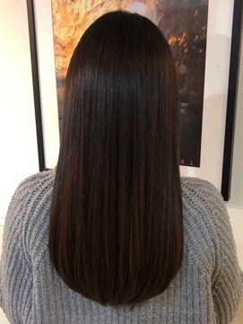 ベルダ(beldad.) ツヤ髪ストレート