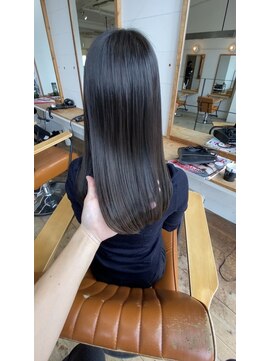 エイト オキナワ 沖縄新都心店(EIGHT okinawa) テレビのCMでよく見る艶々ストレート