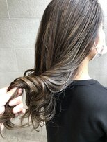 ゲン(gen.)&nbsp;@gen.kawachi コントラストハイライト