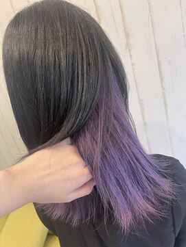 シュカブラ スパングル(Skovla Spangle) インナーカラー/ラベンダー/ミディアムヘア