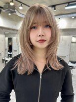 サイン 渋谷(SIGN)&nbsp;ザクザクレイヤーカット巻き方簡単ミディアムロング韓国表参道