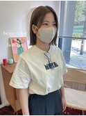 20代30代大人可愛いアッシュベージュくびれボブ耳掛け透明感