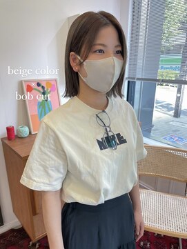 ヘアーアイスカルテット(HAIR ICI QUARTET) 20代30代大人可愛いアッシュベージュくびれボブ耳掛け透明感