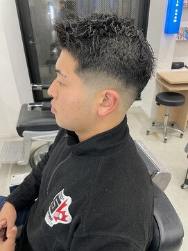 ロンド ローガン 名駅(Lond LOGAN) 【Lond LOGAN亀井】ツイストパーマ フェード 名古屋