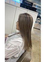 アンジュベイナハ (Ange Bay NAHA) ロング×シャドールーツ