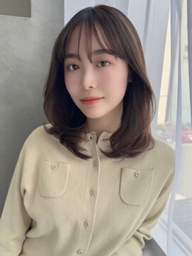 リス バイ ソヨン(Lis by SOYON) イメチェン/こなれミディ/レイヤーカット/2wayバング/大人前髪