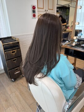 ネオリーブ チロル 横浜西口店(Neolive CiroL.) オリーブベージュ　ロングレイヤー