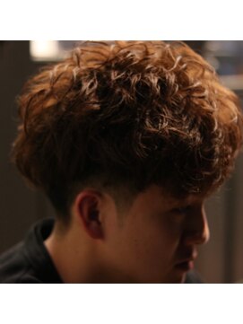 カバジェーロ(kaballero) 2ブロックショートマッシュパーマ