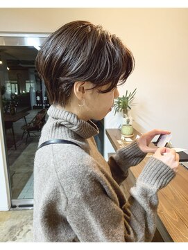 ヒガサ(HIGASA) ショートとタートルネック