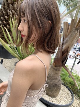 シー バイ ロンド 新宿(Sea by Lond) 【遠藤 駿】耳かけ切りっぱなしボブ☆フォギーベージュ