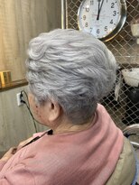 フラミンゴ ヘアデザイン&nbsp;刈り上げ×パーマ