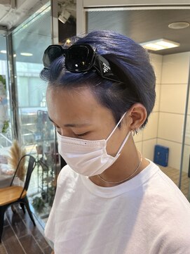 ヘアーアンドメイク ビス(HAIR&MAKE bis) 色落ちも綺麗！？クリアブルーカラー