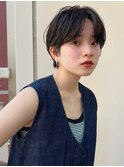 こなれ質感黒髪マッシュショート_くびれヘア