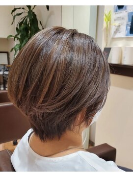 ヘアーアンドメイク ペリドット(hair&make Peridot) ハイライト/大人ショートボブ/30代/40代/50代/60代
