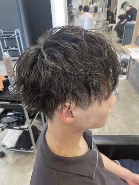 ニアウ 伊勢崎連取店(Niau) メンズマッシュツイストスパイラルパーマ