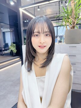 ファンナギンザ(FaNNa ginza) シースルーバングフェイスレイヤーミディアム/黒髪/ブルージュ