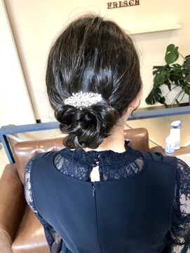 ヘアアンドメイクフリッシュ(HAIR&MAKE FRISCH) シニヨンスタイル