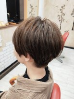 ホワイトノート(White-Note)&nbsp;ハンサムショート　×　マットベージュ