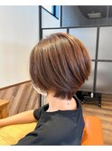 ショートボブ