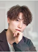韓国ヘアニュアンスコンマバングセンターパートフェザーパーマ