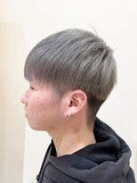デザイニングヘアードゥ(designing hair Deux) メンズツーブロックマッシュショートブリーチカラー