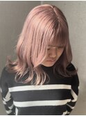 くすみピンクの透けカールミディ