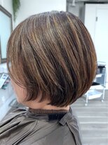ルルマル(Lulumalu)&nbsp;大人ナチュラルボブ×白髪ぼかしハイライト