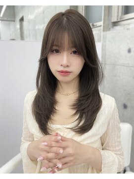 エヌアイ オモテサンドウ(ni omotesando) 秋カラー/オリーブ/赤み消し/レイヤーカット　上野