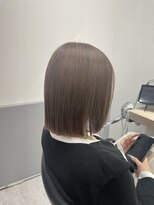 エレノア 新宿新南口(Eleanor)&nbsp;肌魅せベージュ♪ぷつっとまとまるタッセルボブ