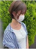 柔らかベージュカラー