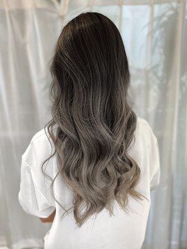 ツムグ 代官山 中目黒(TUMUGU) 大人かわいいヘアショコラアッシュ脱白髪染めヘルシーウェーブ