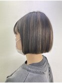 20代30代大人かっこいいハイライト×ショートボブグレージュ 