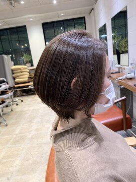 リンネ(Lin'ne) ショートボブ