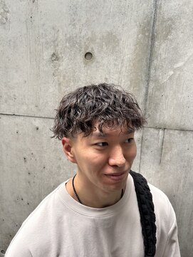 ノーフューチャー(NO FUTURE) パーマ