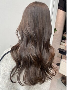 ステア ケース(stair case) 韓国巻き髪アレンジレイヤーカット顔まわり前髪カット