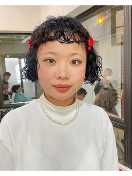 ナループロアオハナ(Nalu pu loa ohana) ボブパーマ/オン眉ボブ/癖毛風パーマ/ピンアレンジ/ボブアレンジ