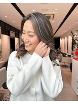 地毛残し　ロング　レイヤースタイル　白髪ケア　海外風
