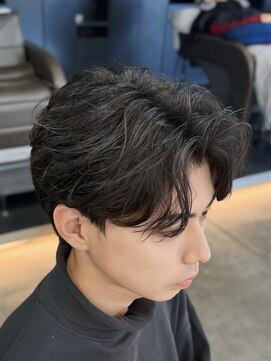 バース バイ ハピネス(BIRTH by happiness) ツイストスパイラルパーマツイストパーマメンズマッシュパーマ