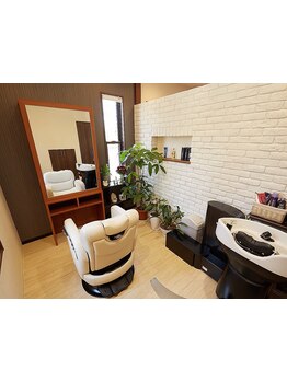 年齢問わずご来店いただいております♪周りを気にせず過ごせる半個室のご用意もあり♪