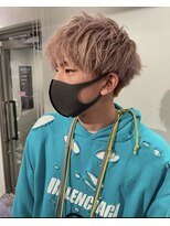 ウィリートーキョー 渋谷(WELLY TOKYO)&nbsp;メンズカット+ケアブリーチ【スパイキーショート×ベージュ】