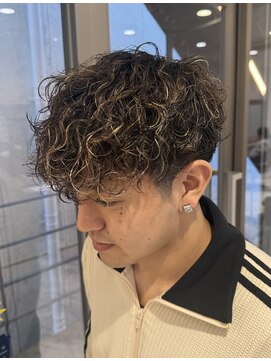 レアリバイケンジ(leali by KENJE) スペインカール