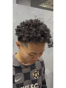 スパイキーアフロ