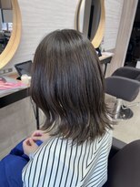 プリンプ トータルビューティ(PRIMP.total beauty)&nbsp;グレージュ　赤み無しブラウン　くびれヘア　外ハネ