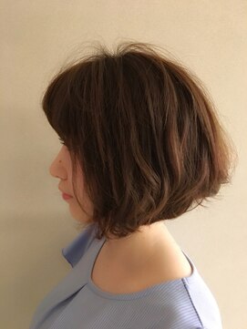 ロンド 銀座(Lond) ゆるふわボブスタイル 担当 本田奈穂美
