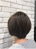 前下がりショートボブ×イルミナカラー×グレージュ