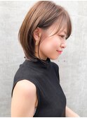 クールショート前下がりピンクベージュ大人かわいいモテ髪