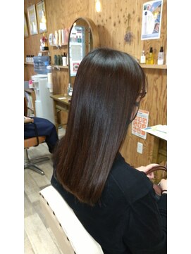 クート(ku-to+) 【南浦和】艶髪ミディアム【髪質改善】