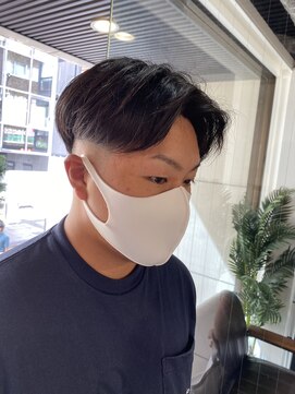 ドルクス 日本橋(Dorcus) 東京バーバー日本橋フェードセンターパート